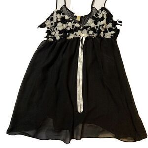 FLORA NIKROOZ Size L‎ Black Floral Embellished Chemise Gown